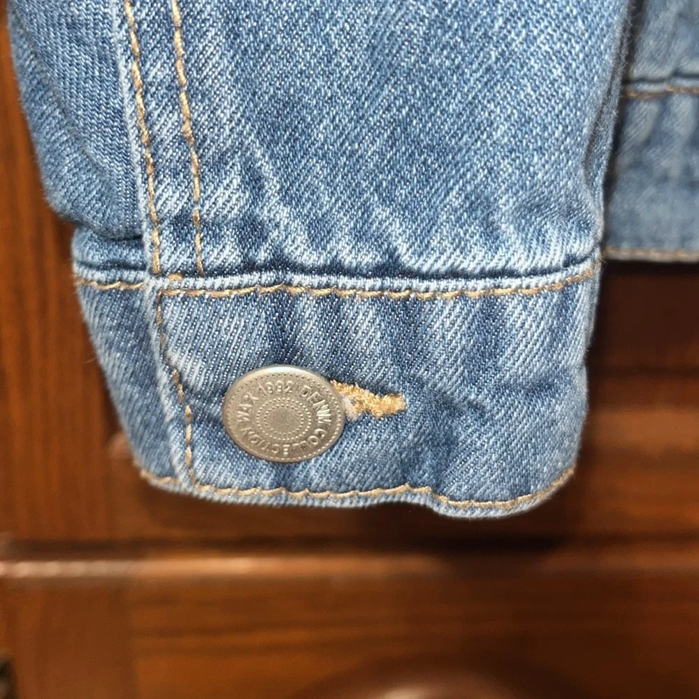 WAX JEAN Basic Denim Distressed Jean Jacket Size Small